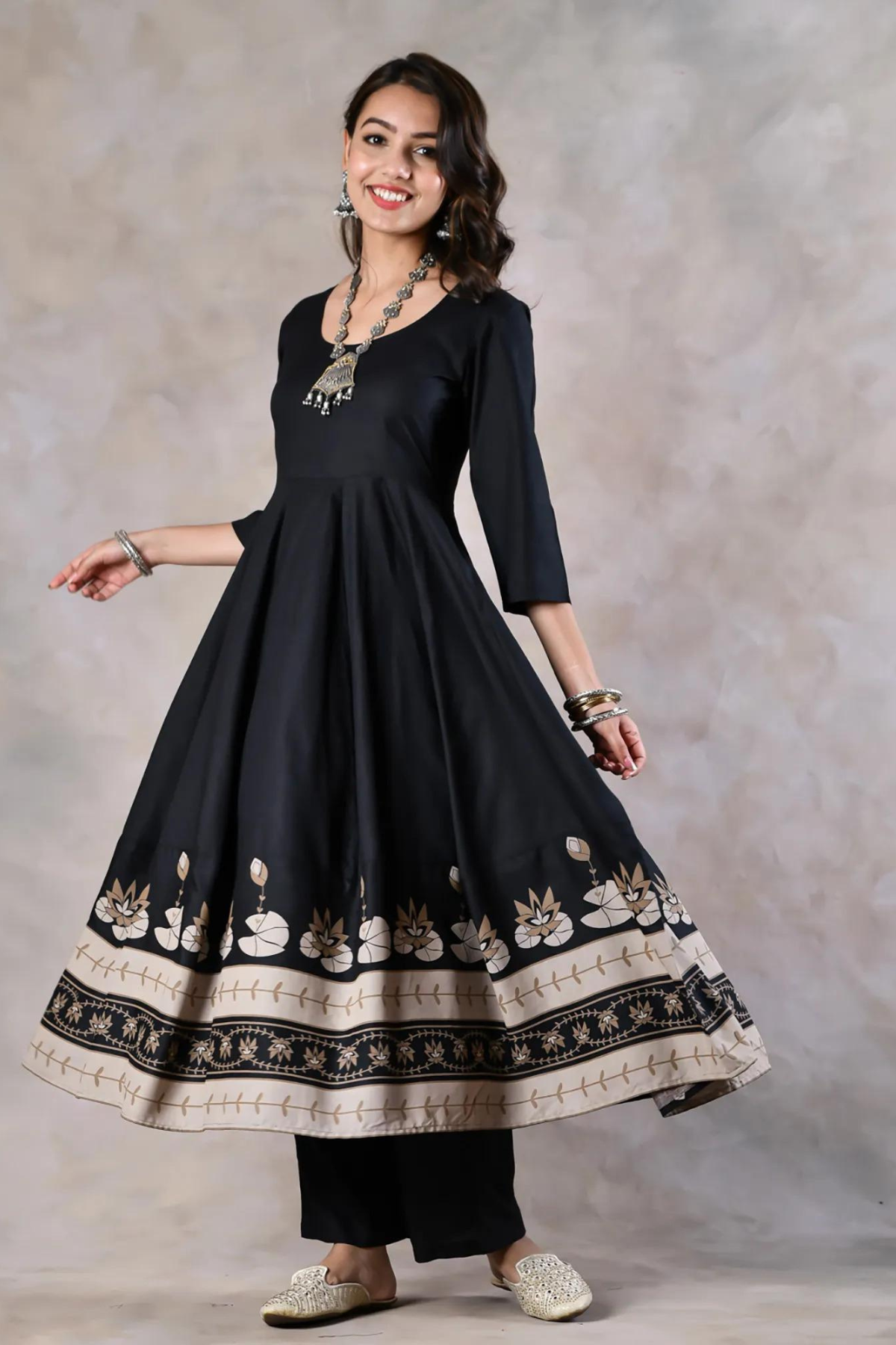Anarkali Tassles Set