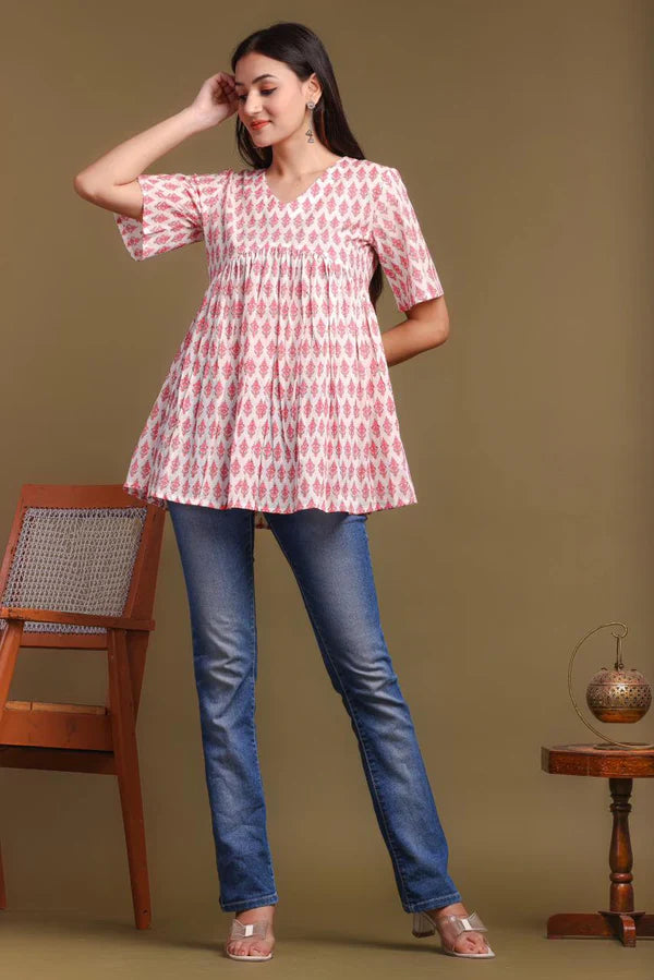 Booti Bliss Relaxed Fit Short Kurta