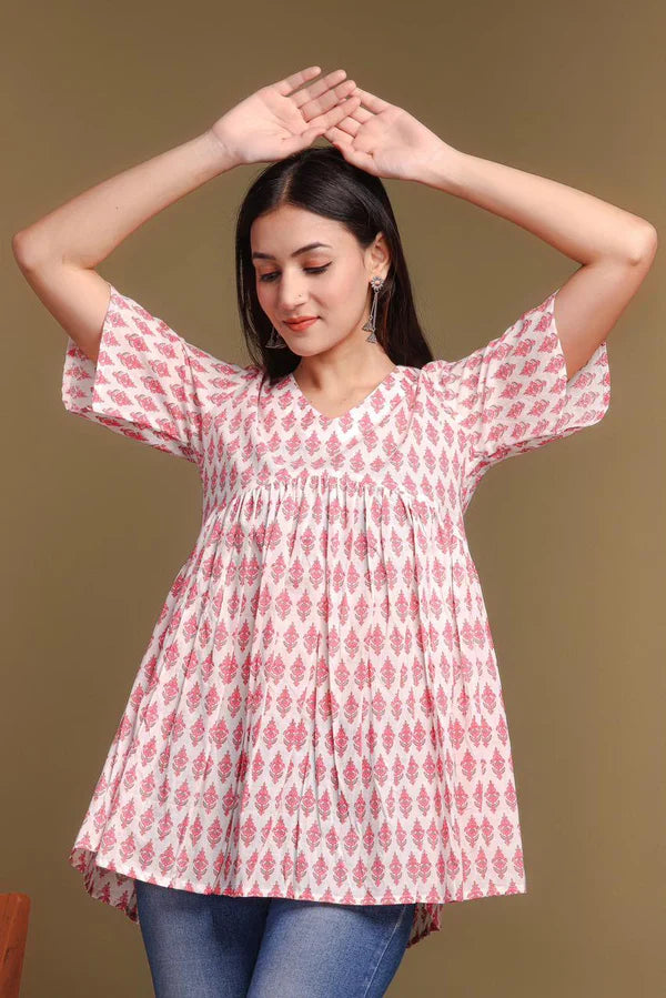 Booti Bliss Relaxed Fit Short Kurta