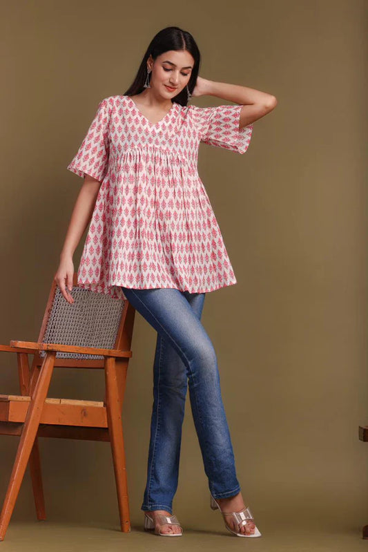 Booti Bliss Relaxed Fit Short Kurta